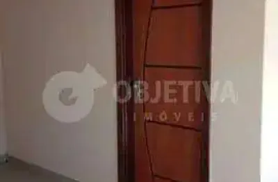 Oportunidade de casa a venda no bairro jardim patrícia em uberlândia