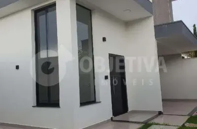 Excelente sobrado geminado no bairro morada colina em uberlândia