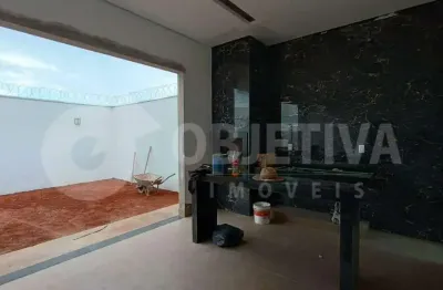 Casa com 3 quartos à venda no Grand Ville, Uberlândia 