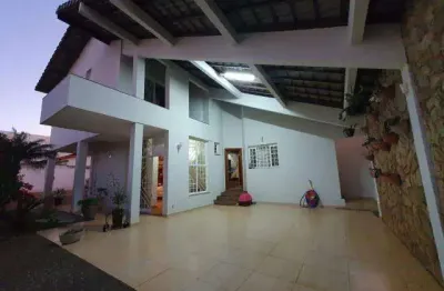 Casa à venda, 4 quartos, 1 suíte, 4 vagas, santa monica - uberlandia/mg