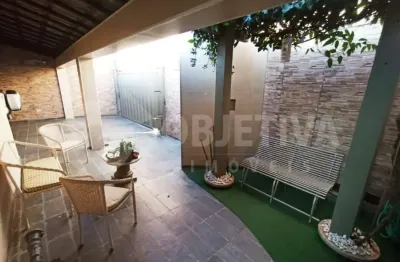 Maravilhosa casa no bairro cidade jardim em uberlândia