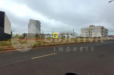 Excelente área de esquina no bairro novo mundo em uberlândia