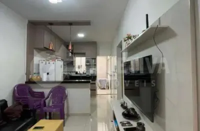 A casa geminada à venda no novo mundo em uberlândia