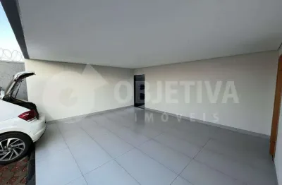 Casa recém construída no bairro novo mundo em uberlândia: espaçosa, moderna e com acabamento de qualidade
