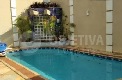 Belíssima casa a venda no bairro tibery em uberlândia