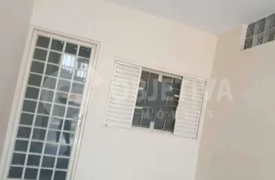 Casa com 3 quartos à venda em Saraiva, Uberlândia 