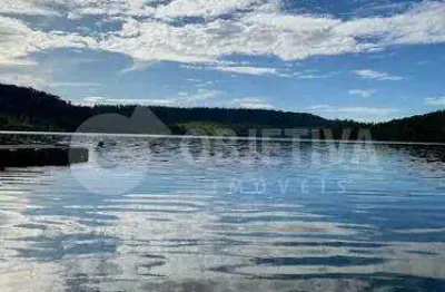 Rancho à beira da represa de miranda à venda: seu refúgio de beleza e conforto a apenas 27km de uberlândia