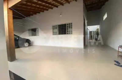 Excelente casa a venda no luizote de freitas em uberlândia