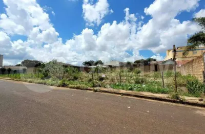 Excelente área a venda no bairro roosevelt em uberlândia
