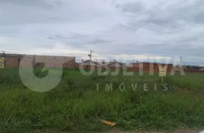 Terreno à venda, LOTEAMENTO RESIDENCIAL PEQUIS - UBERLANDIA/MG