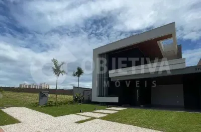 Casa em condomínio à venda, 4 quartos, 4 suítes, 4 vagas, tamboré uberlândia - uberlandia/mg