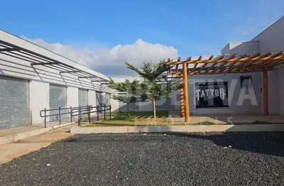 Excelente loja comercial no pequis, imóvel novo em galeria comercial, ficou muito lindo