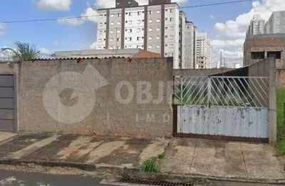 Terreno à venda em Laranjeiras, Uberlândia 