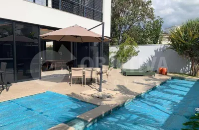 Casa em condomínio à venda, 3 quartos, 3 suítes, 4 vagas, bosque karaiba - uberlandia/mg