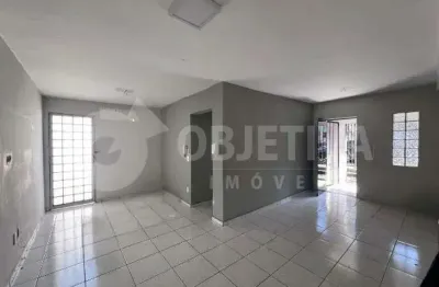 Excelente casa comercial na região central de uberlândia disponível para aluguel
