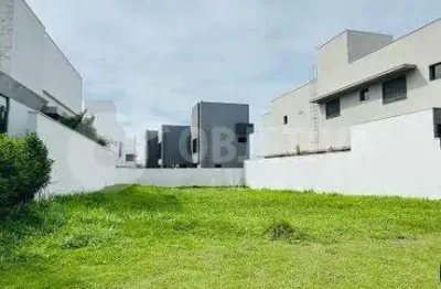 Terreno em condomínio à venda, jardim versailles - uberlandia/mg