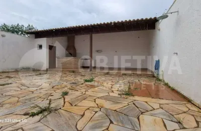Casa à venda, 3 quartos, 1 suíte, 2 vagas, jardim karaiba - uberlandia/mg