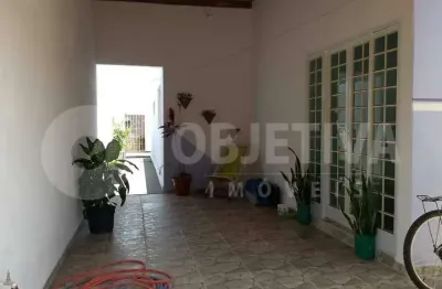 Casa à venda, 3 quartos, 2 suítes, 1 vaga, jardim canaa - uberlandia/mg