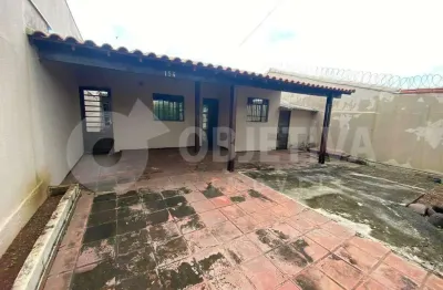 Casa à venda, 3 quartos, 2 vagas, residencial gramado - uberlandia/mg