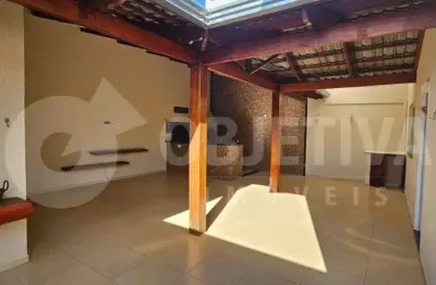 Casa à venda, 3 quartos, 1 suíte, 2 vagas, alto umuarama - uberlandia/mg