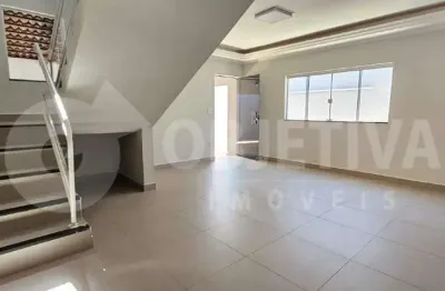 Casa com 3 quartos à venda no Alto Umuarama, Uberlândia 