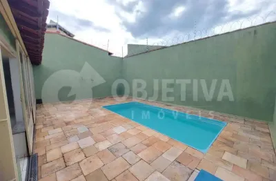Casa à venda, 3 quartos, 1 suíte, 7 vagas, nossa senhora das gracas - uberlandia/mg