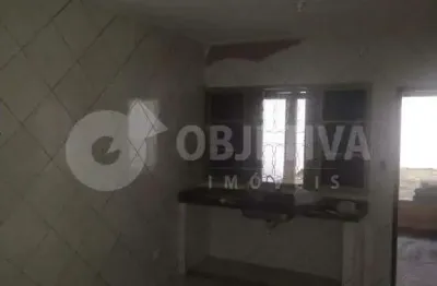 Casa à venda, 2 quartos, 1 vaga, nossa senhora das gracas - uberlandia/mg