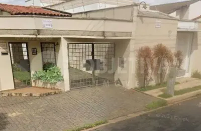 Casa à venda, 4 quartos, 4 suítes, 2 vagas, umuarama - uberlandia/mg