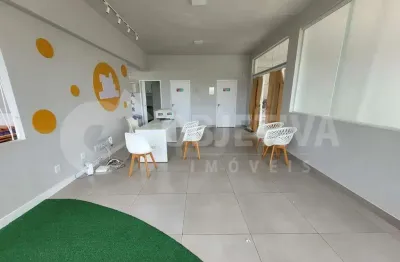 Sala comercial para alugar no Vigilato Pereira, Uberlândia 