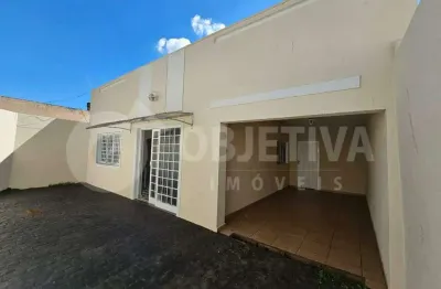 Casa à venda, 3 quartos, 1 suíte, 2 vagas, martins - uberlandia/mg