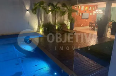 Excelente casa mobiliada no bairro karaiba setor sul de uberlândia disponível para venda