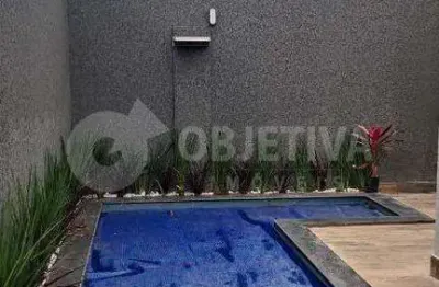 Casa à venda, 3 quartos, 1 suíte, 5 vagas, novo mundo - uberlandia/mg