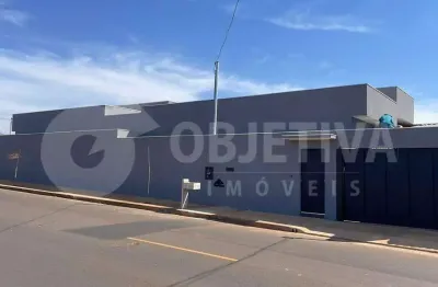 Casa à venda, 3 quartos, 1 suíte, 2 vagas, aclimacao - uberlandia/mg