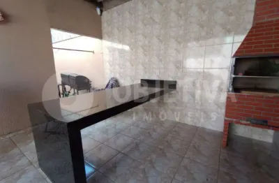 Casa à venda, 3 quartos, 1 suíte, 2 vagas, martins - uberlandia/mg