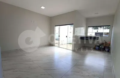 Casa à venda, 2 quartos, 1 suíte, 3 vagas, new golden ville - uberlandia/mg