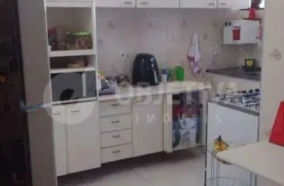 Apartamento à venda de porteira fechada no bairro tibery em uberlândia