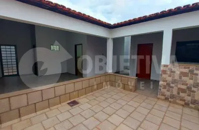 Casa à venda, 3 quartos, 2 suítes, 2 vagas, cidade jardim - uberlandia/mg