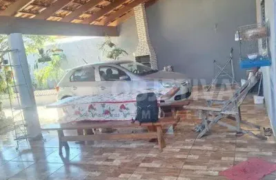 Casa à venda, 3 quartos, 1 suíte, 4 vagas, santa monica - uberlandia/mg