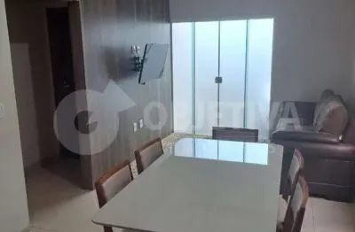 Casa à venda, 2 quartos, 1 suíte, 2 vagas, jardim holanda - uberlandia/mg