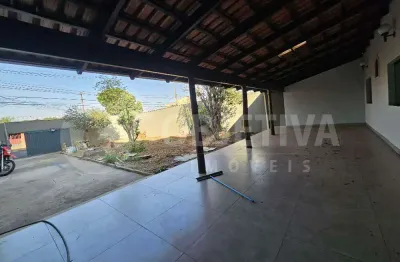 Casa para aluguel, 3 quartos, 1 suíte, 6 vagas, saraiva - uberlandia/mg