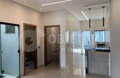 Casa à venda, 2 quartos, 1 suíte, 2 vagas, jardim holanda - uberlandia/mg