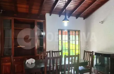 Casa à venda, 3 quartos, 1 suíte, 3 vagas, cidade jardim - uberlandia/mg