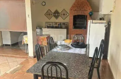 Casa à venda, 4 quartos, 1 suíte, 2 vagas, vigilato pereira - uberlandia/mg