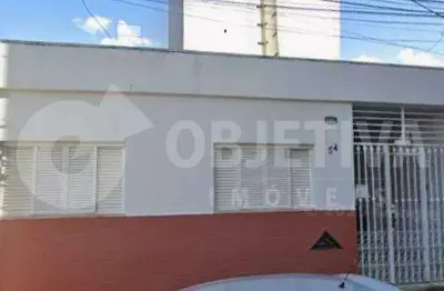 Casa à venda, 4 quartos, 2 suítes, 2 vagas, centro - uberlandia/mg