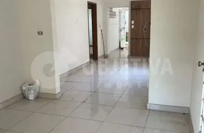 Casa para aluguel, 3 quartos, 1 suíte, 5 vagas, martins - uberlandia/mg