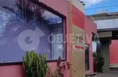 Loja Comercial para venda em Uberlândia - Bairro Vigilato Pereira, Zona Sul | 4 Salas e 1 Banheiro