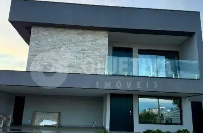 Casa em condomínio para aluguel, 4 quartos, 4 suítes, 4 vagas, jardim versailles - uberlandia/mg