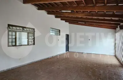 Casa para aluguel, 3 quartos, 1 suíte, 3 vagas, UMUARAMA - UBERLANDIA/MG