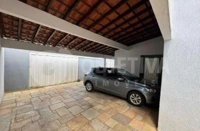 Casa para aluguel, 3 quartos, 1 suíte, 2 vagas, SANTA MONICA - UBERLANDIA/MG