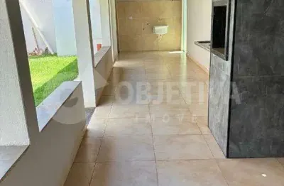 Casa à venda, 2 quartos, 1 suíte, 4 vagas, ACLIMACAO - UBERLANDIA/MG